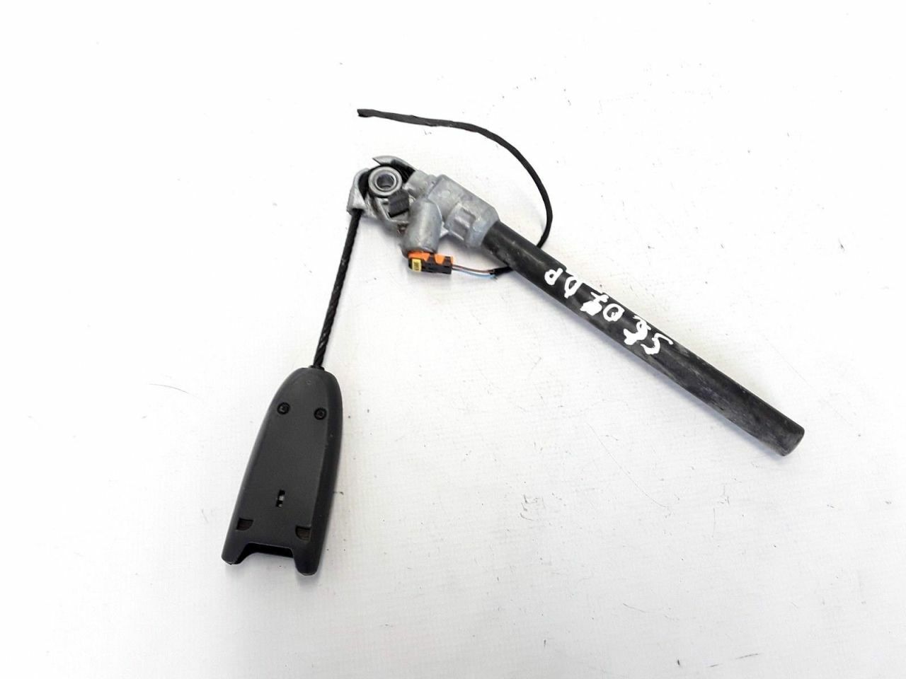 Megane 2-II Sağ Dış Emniyet Kemeri Kolu 8200548994-8200238781 -Renault Mais