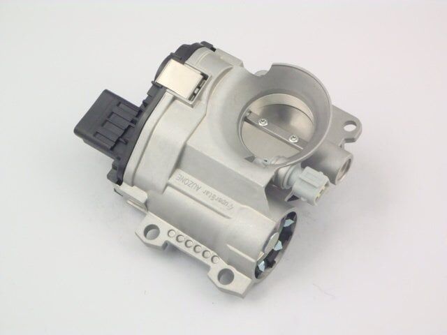 Clio 2-II Enjeksiyon Gaz Kelebek Kutusu 1.2 16V D4F (2003-2008) 7701051585 -İthal