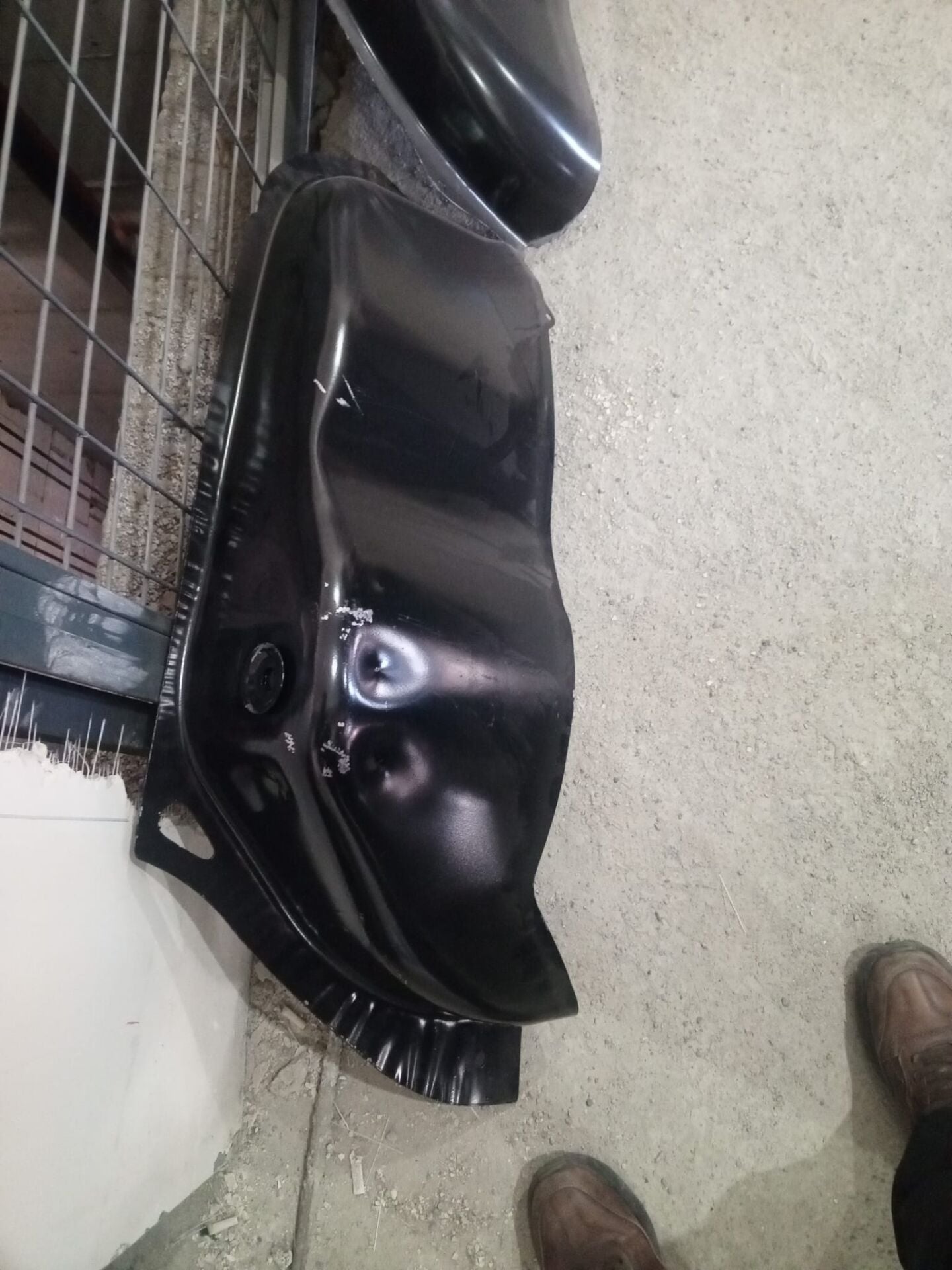 R9 Broadway Fairway Sağ Arka Davlumbaz Ay Sacı (İç Taraf Amortisör Kules) 7752256121 -Yerli Kaporta