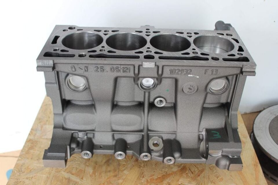 R19 Europa Megane 1-I Motor Bloğu (Blok) K7M-K7J 110108138R-7701477409-7701479054 -Renault Mais