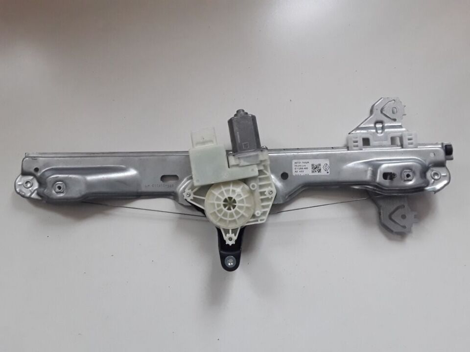 Kadjar Sol Ön Cam Krikosu (2013-2022) 807217052R -Renault Mais